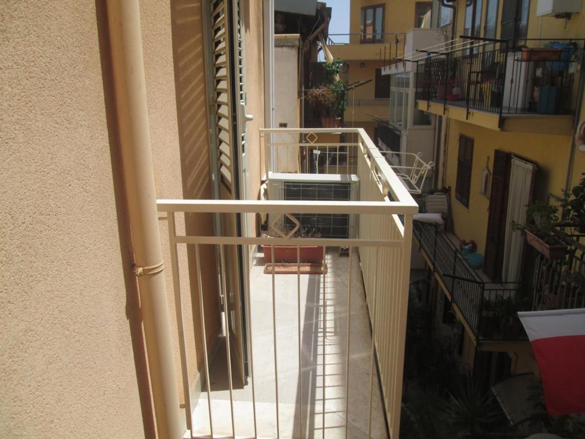 Casa Valentina A 100 M Dal Mare Santa Flavia Exterior foto